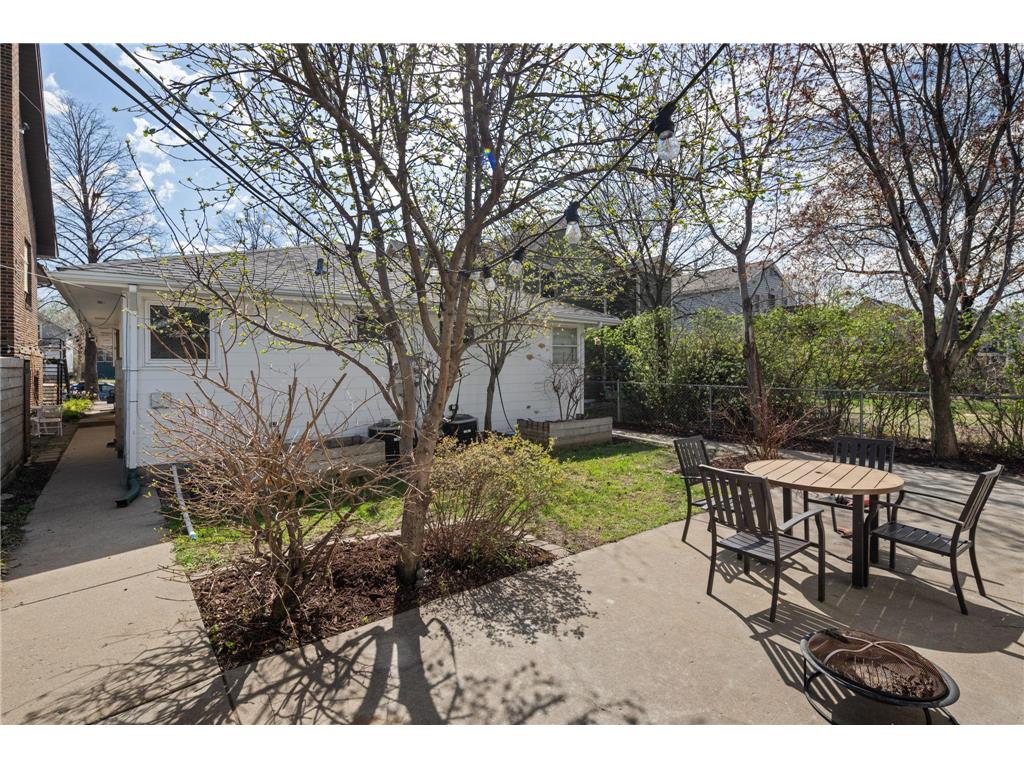 2416 Quincy Street NE Minneapolis MN 55418 7058751 image40