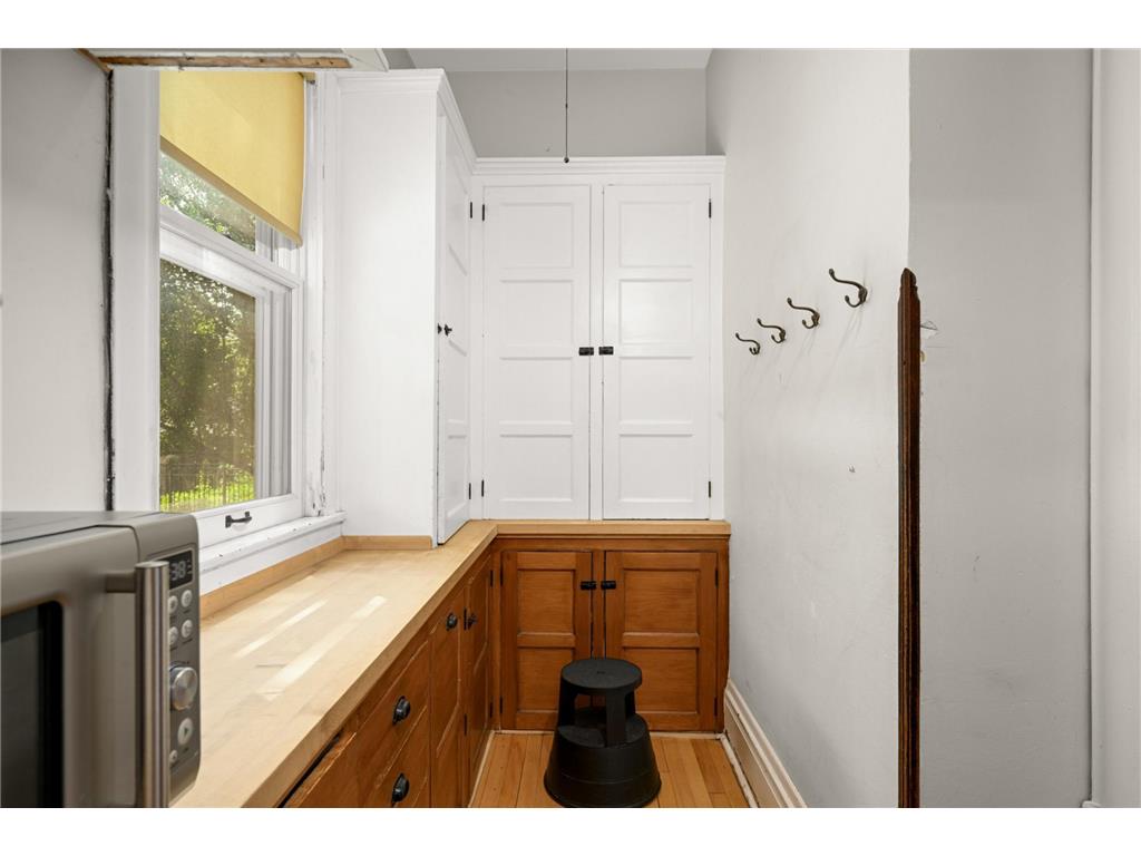 2417 Colfax Avenue S Minneapolis MN 55405 7099419 image16