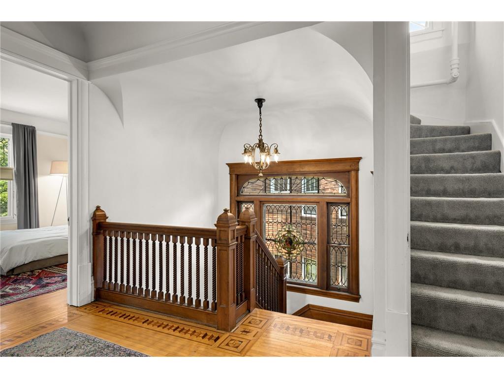 2417 Colfax Avenue S Minneapolis MN 55405 7099419 image19