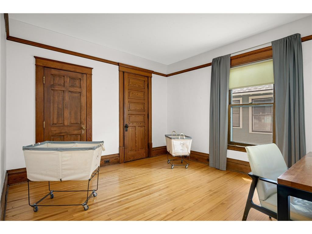 2417 Colfax Avenue S Minneapolis MN 55405 7099419 image23