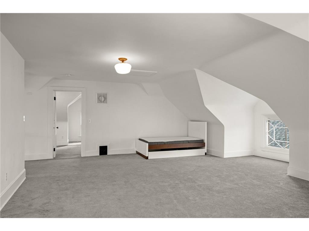 2417 Colfax Avenue S Minneapolis MN 55405 7099419 image27