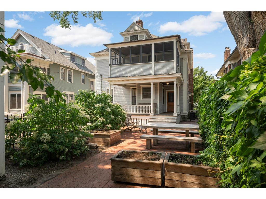 2417 Colfax Avenue S Minneapolis MN 55405 7099419 image30