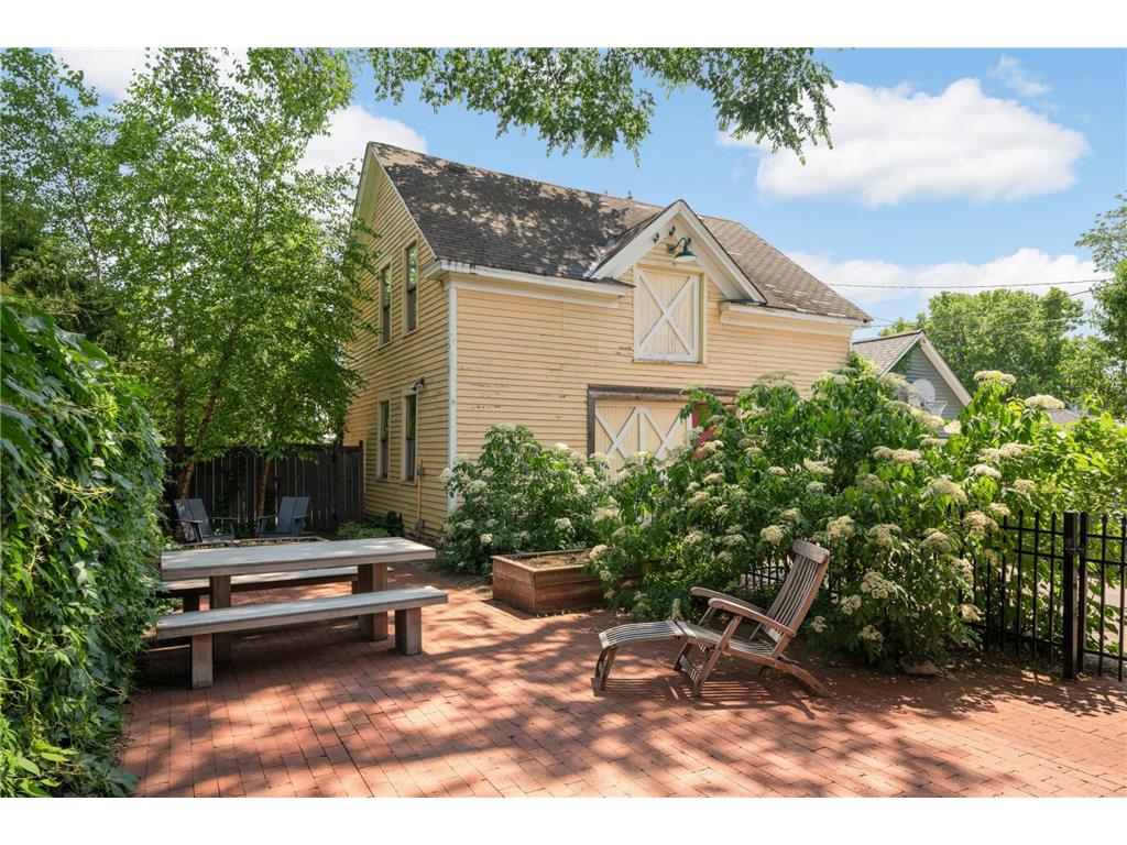 2417 Colfax Avenue S Minneapolis MN 55405 7099419 image31