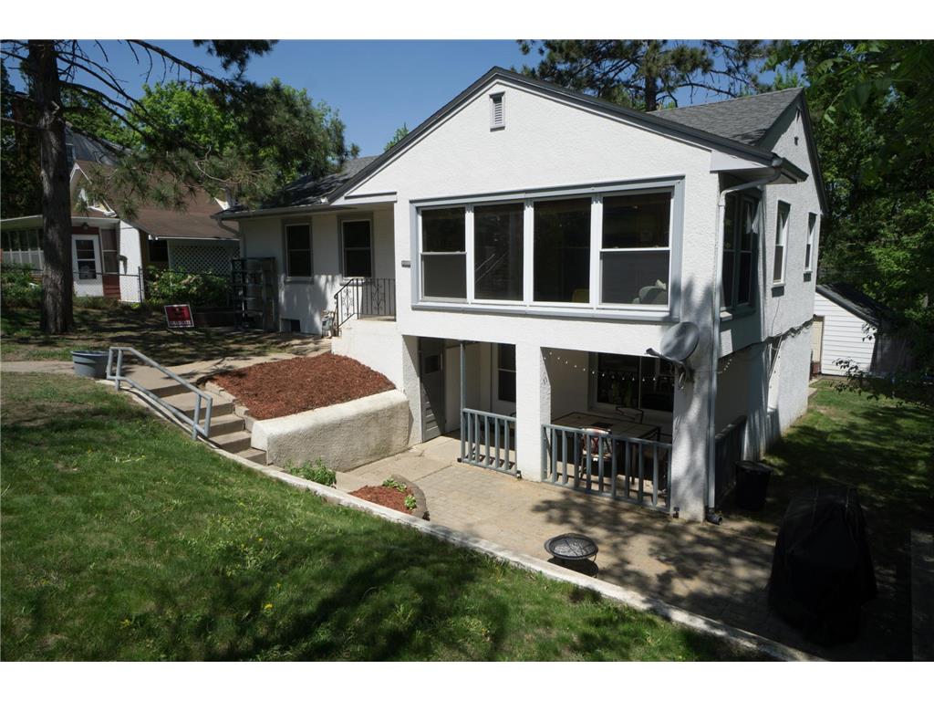 2417 South Avenue E North Saint Paul MN 55109 6742880 image1