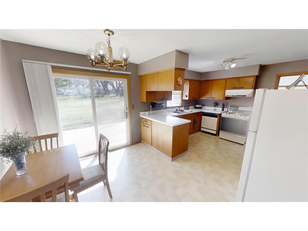 2418 Main Street W Albert Lea MN 56007 7058636 image6