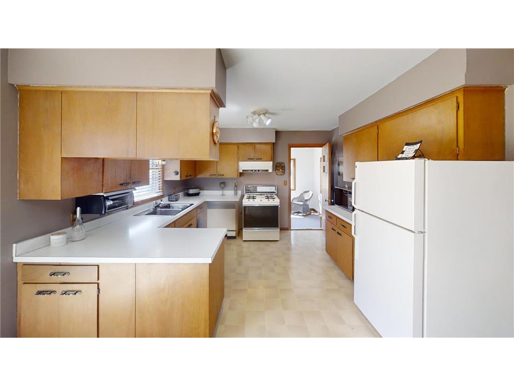 2418 Main Street W Albert Lea MN 56007 7058636 image8