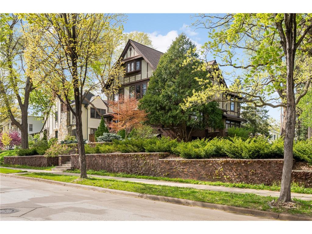 2418 W 22nd Street Minneapolis MN 55405 7070601 image2