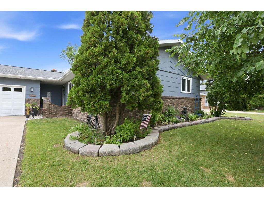 2419 27th Avenue S Fargo ND 58103 7094061 image4