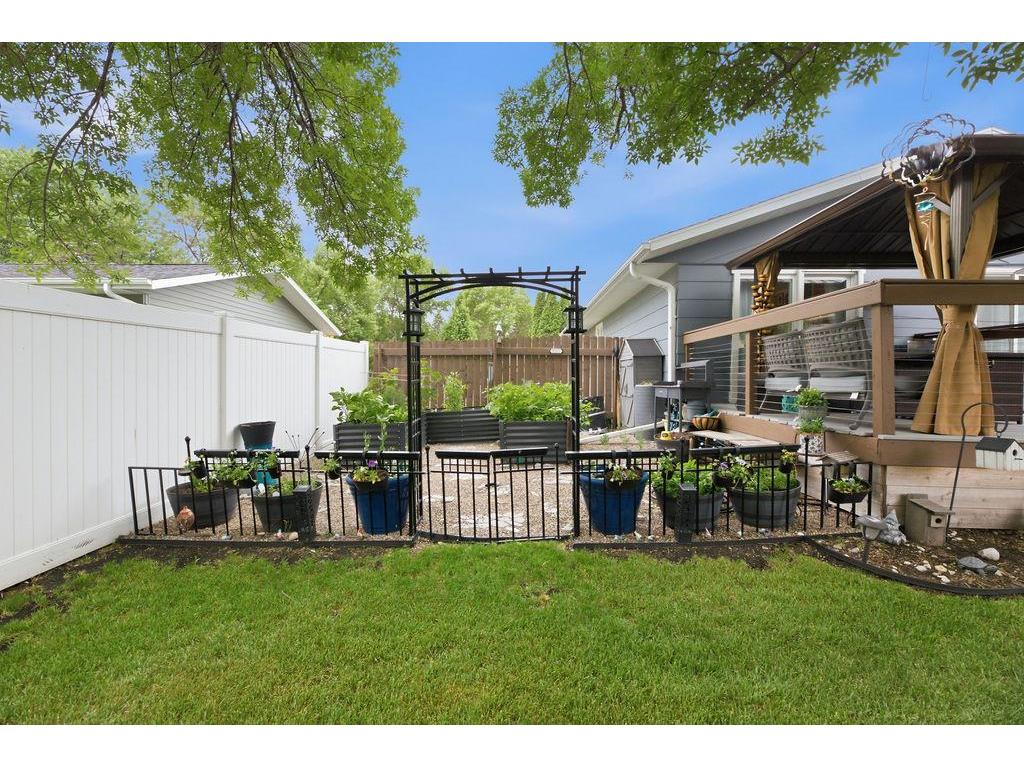 2419 27th Avenue S Fargo ND 58103 7094061 image49