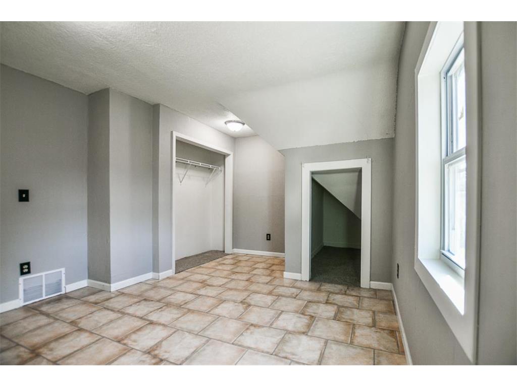 2419 California Street NE Minneapolis MN 55418 6806248 image23