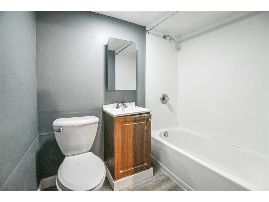 2419 California Street NE Minneapolis MN 55418 6806248 image32