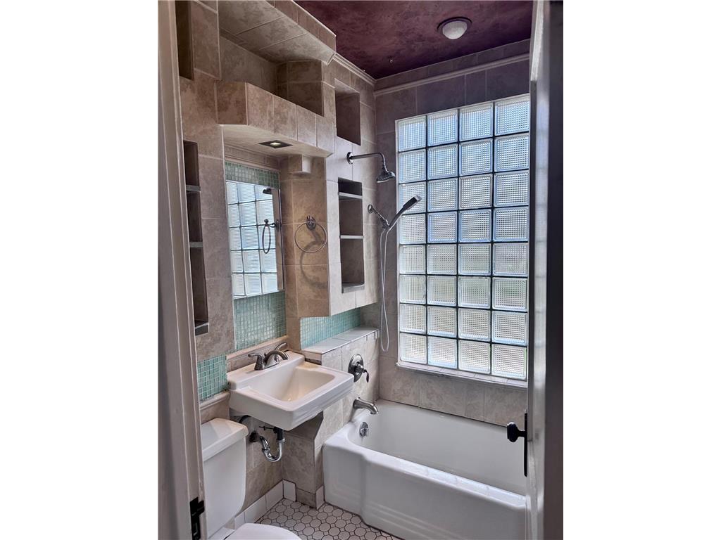 2419 E 38th Street Minneapolis MN 55406 6760742 image15