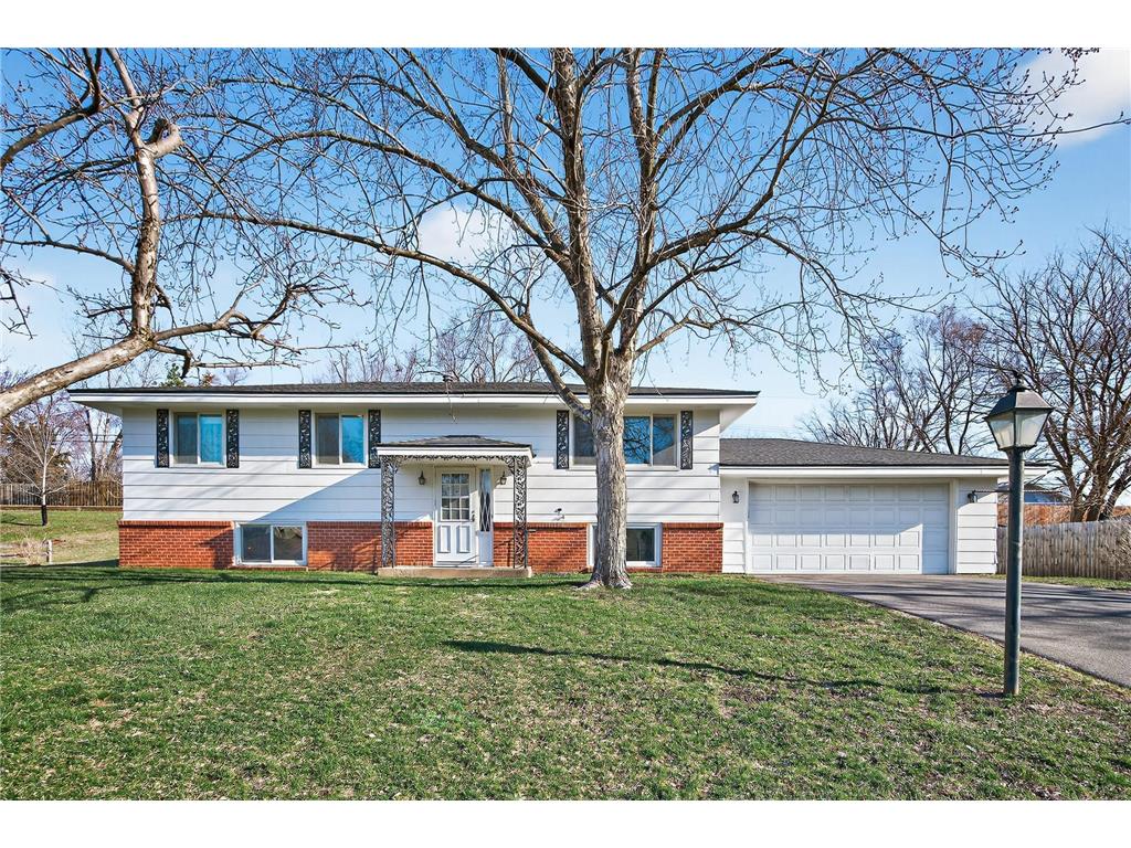 242 Mission Circle Bloomington MN 55420 7052727 image1