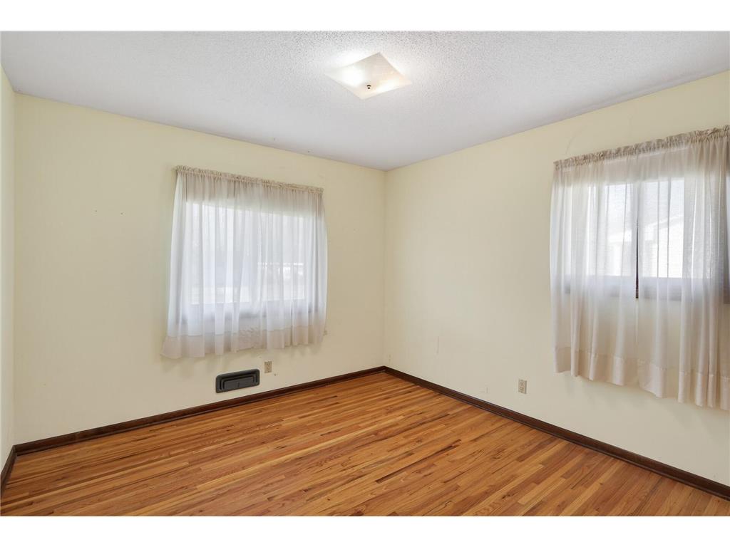 242 Mission Circle Bloomington MN 55420 7052727 image13