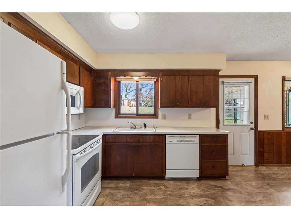 242 Mission Circle Bloomington MN 55420 7052727 image9