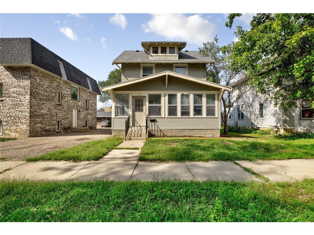 242 Nicollet Avenue North Mankato MN 56003 6378788 image1