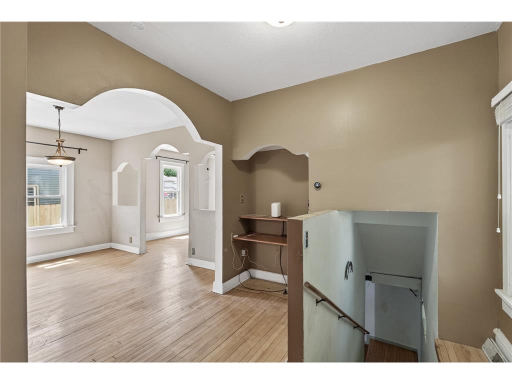 242 Penn Avenue N Minneapolis MN 55405 7075078 image13