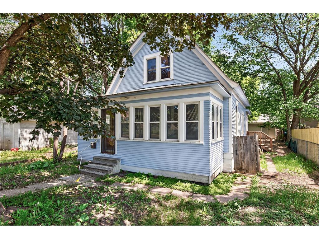 242 Penn Avenue N Minneapolis MN 55405 7075078 image2