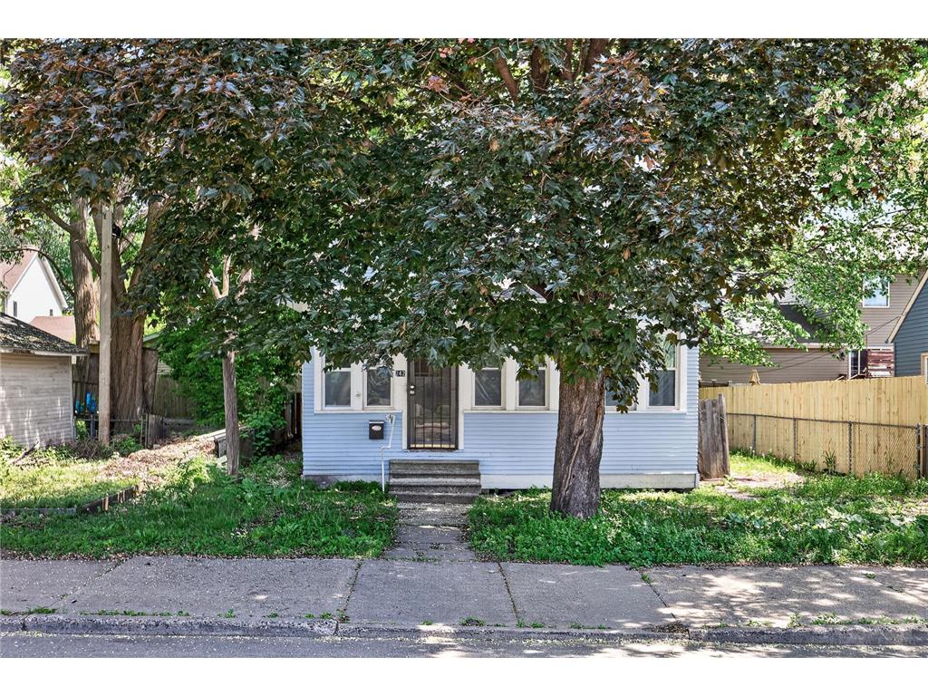 242 Penn Avenue N Minneapolis MN 55405 7075078 image3
