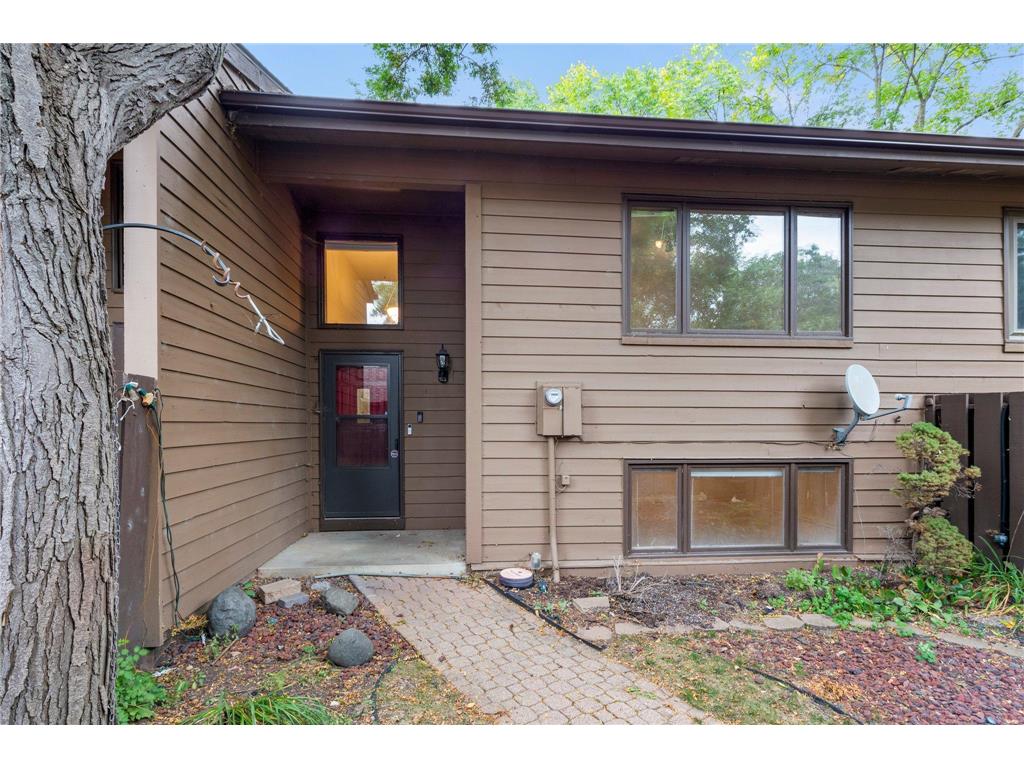 242 W Eagle Lake Drive Maple Grove MN 55369 - Eagle 6607330 image1