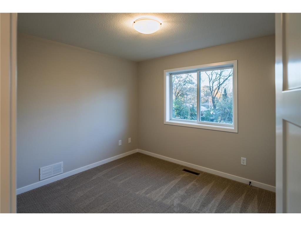 2420 15 Street SE Rochester MN 55904 6747721 image9