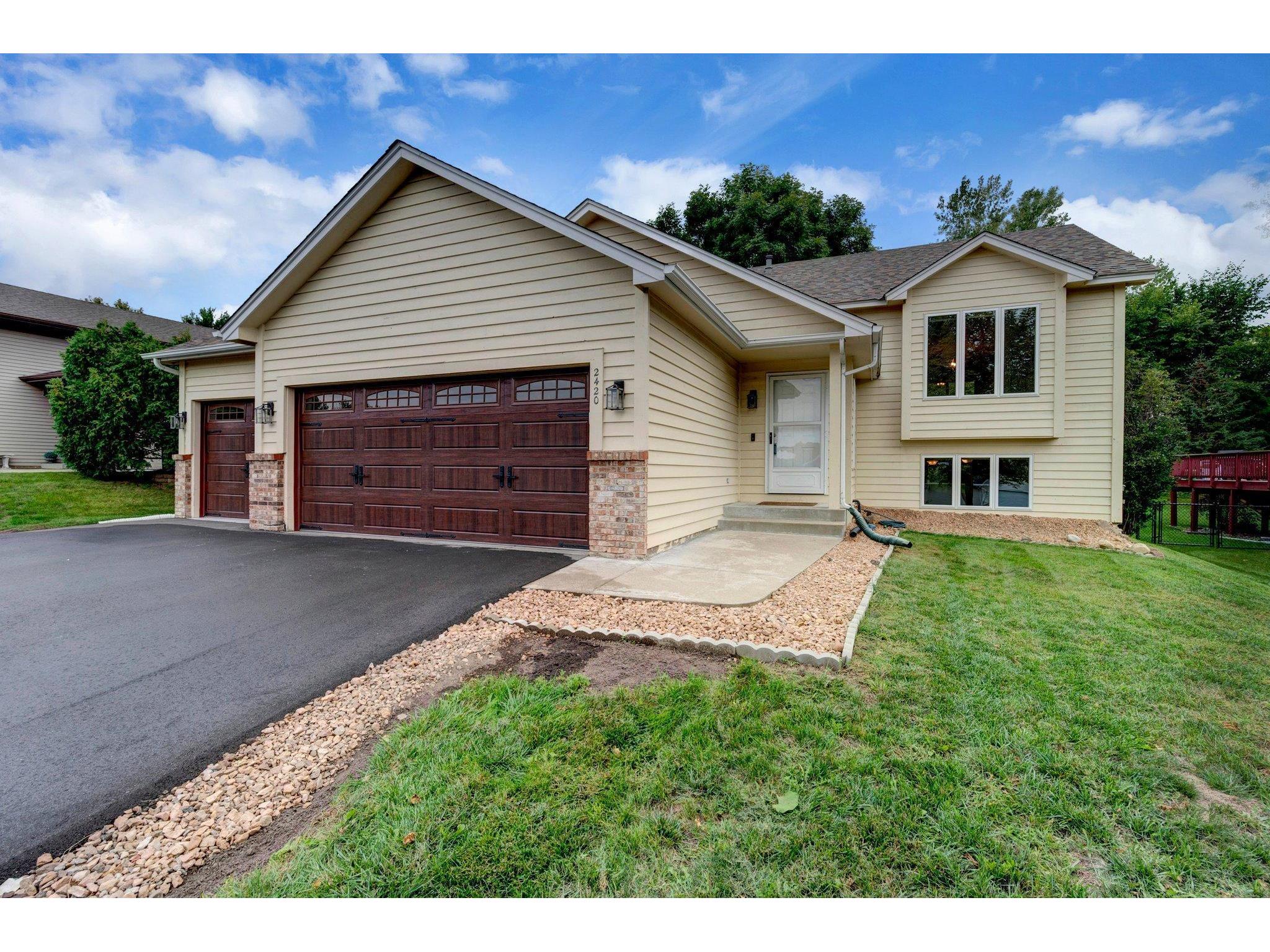 2420 Blueberry Street Inver Grove Heights MN 55076 6098410 image1