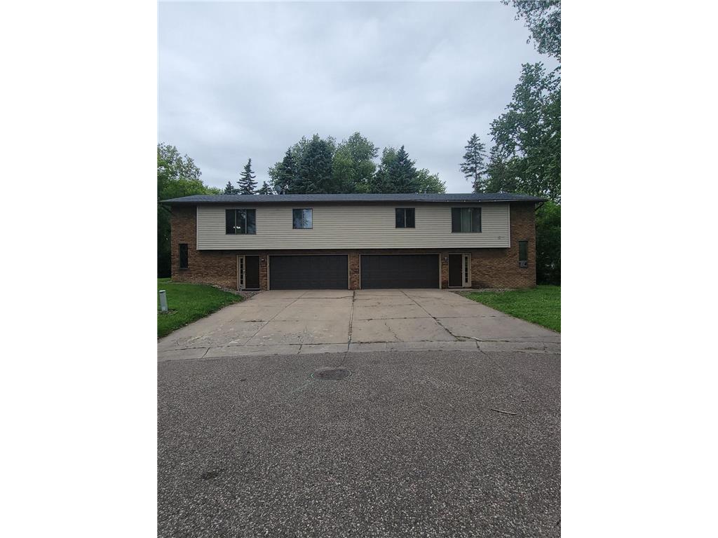 2420-2422 Brenner Court Roseville MN 55113 7106464 image1