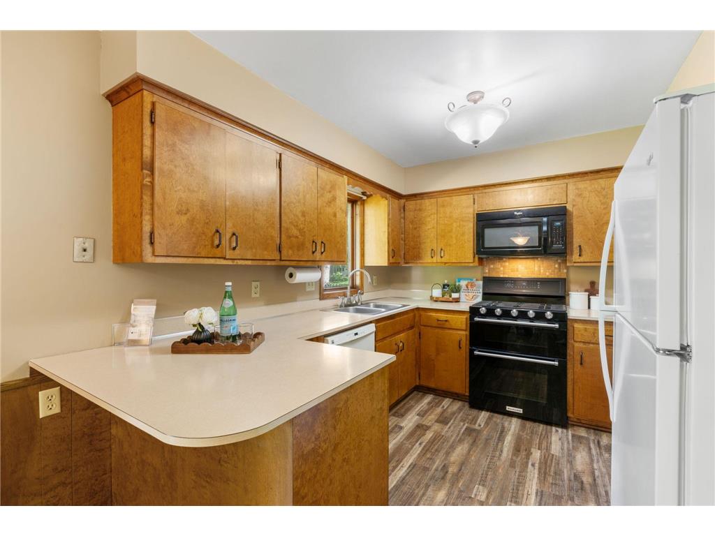 2420 Ensign Avenue N Golden Valley MN 55427 7078690 image12