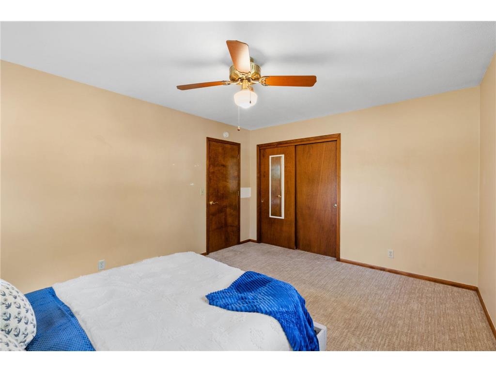 2420 Ensign Avenue N Golden Valley MN 55427 7078690 image16