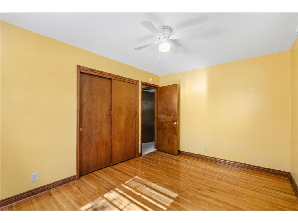 2420 Ensign Avenue N Golden Valley MN 55427 7078690 image18