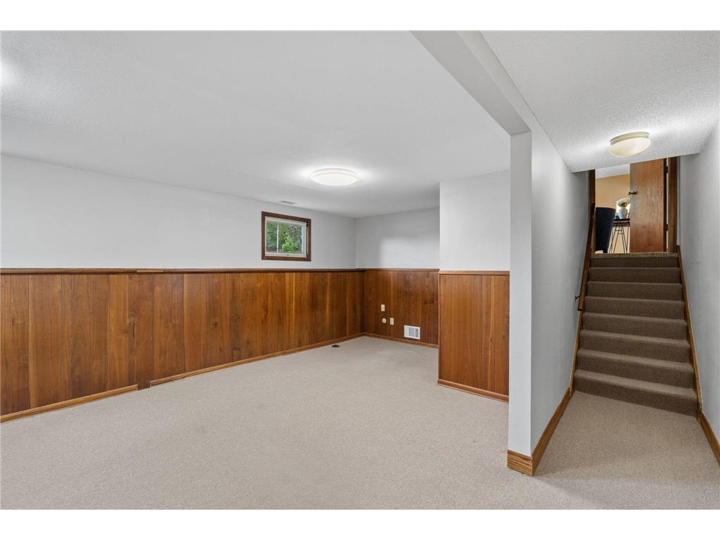 2420 Ensign Avenue N Golden Valley MN 55427 7078690 image23