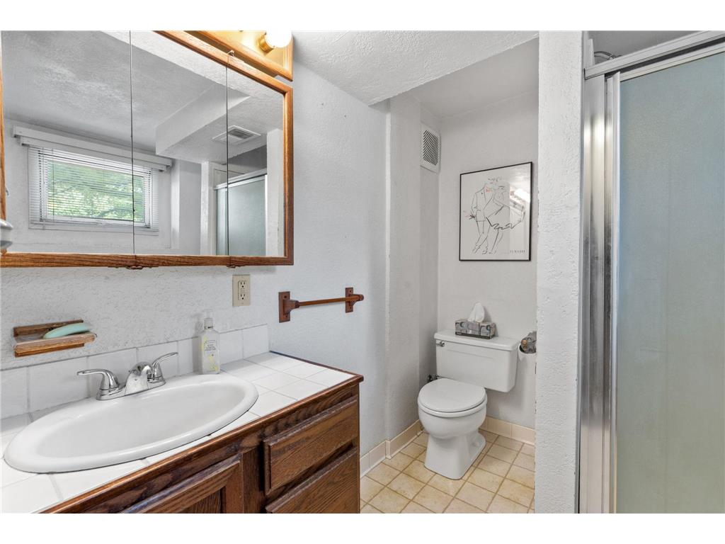 2420 Ensign Avenue N Golden Valley MN 55427 7078690 image26