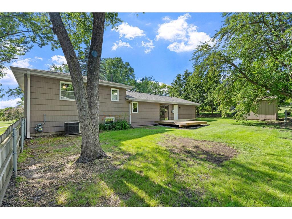 2420 Ensign Avenue N Golden Valley MN 55427 7078690 image32