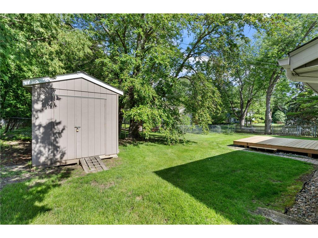 2420 Ensign Avenue N Golden Valley MN 55427 7078690 image33