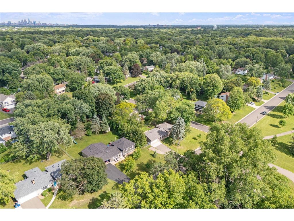 2420 Ensign Avenue N Golden Valley MN 55427 7078690 image37
