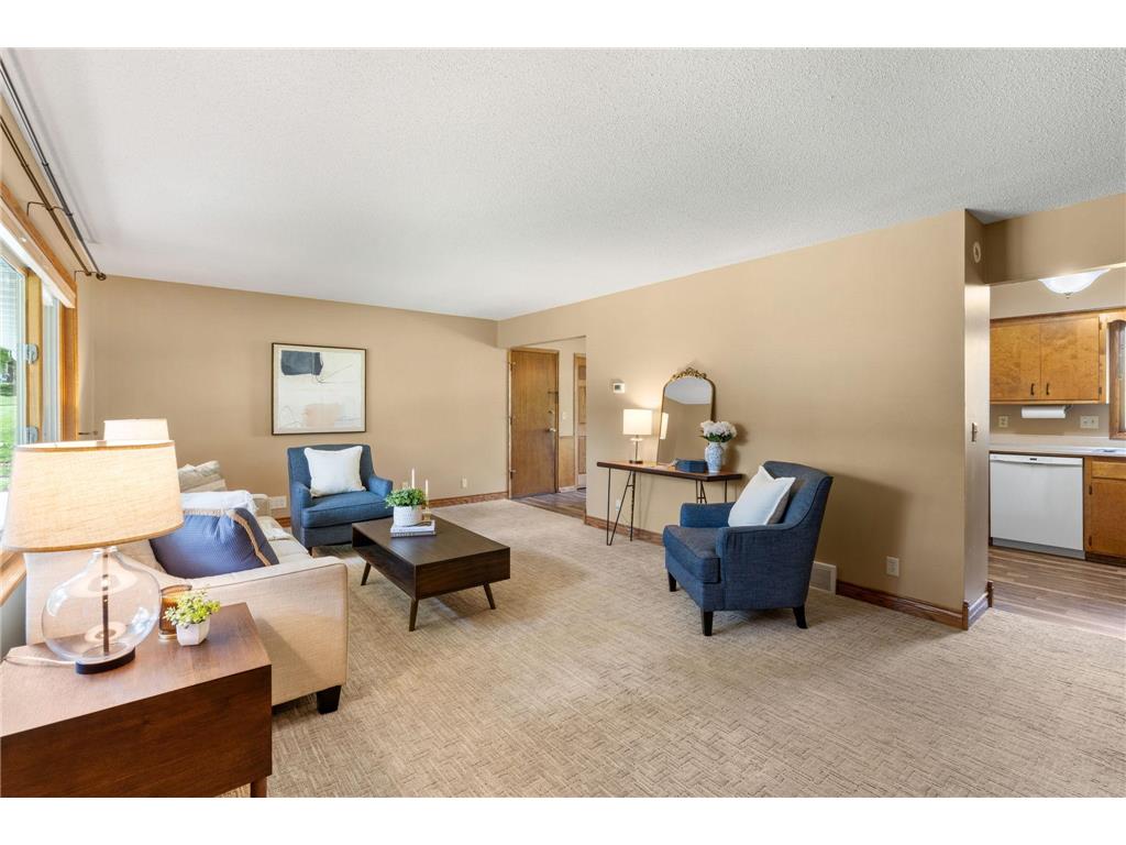 2420 Ensign Avenue N Golden Valley MN 55427 7078690 image6
