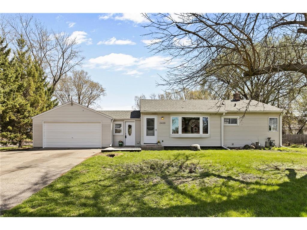 2420 Hazelwood Street Maplewood MN 55109 7059369 image1