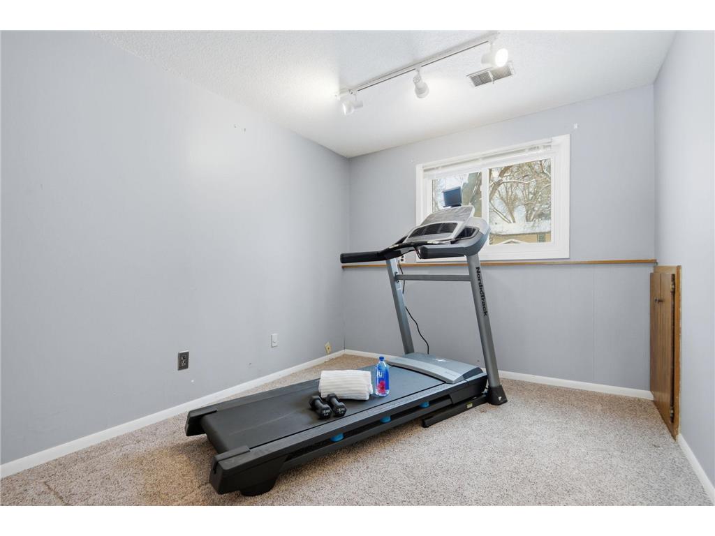 2420 Mounds Avenue New Brighton MN 55112 6826413 image22