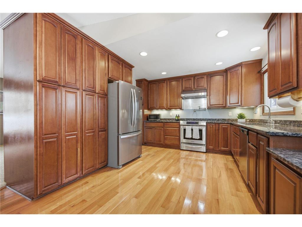 2420 Mounds Avenue New Brighton MN 55112 6826413 image5