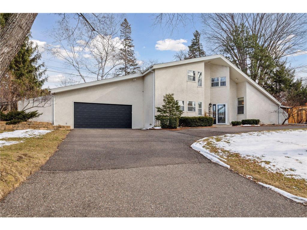 2420 Simpson Street Roseville MN 55113 6485938 image1