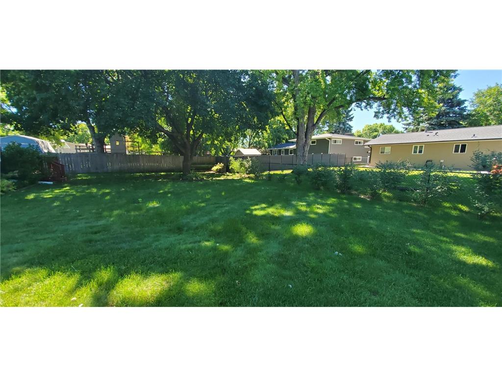 2420 W Country Club Drive S Fargo ND 58103 7101556 image8