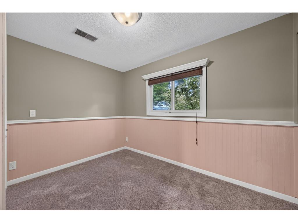 2421 4th Street White Bear Twp MN 55110 7078732 image19