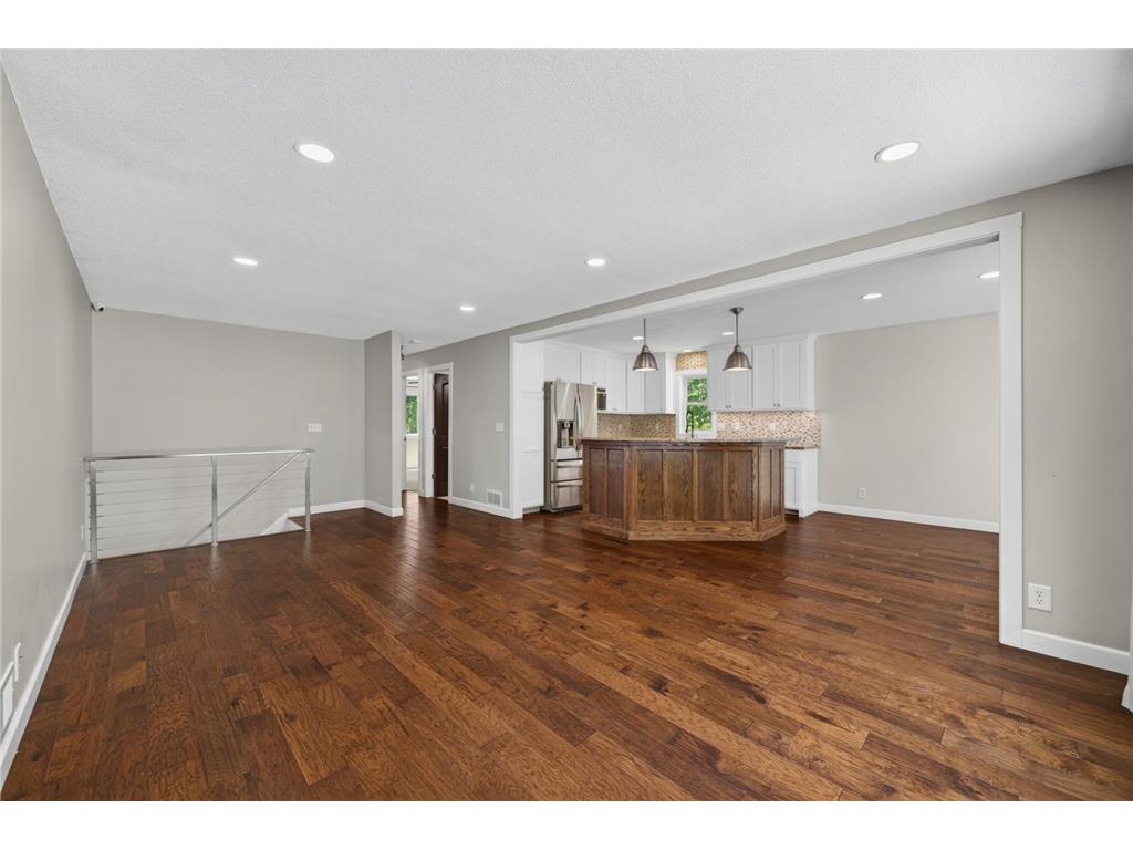 2421 4th Street White Bear Twp MN 55110 7078732 image4