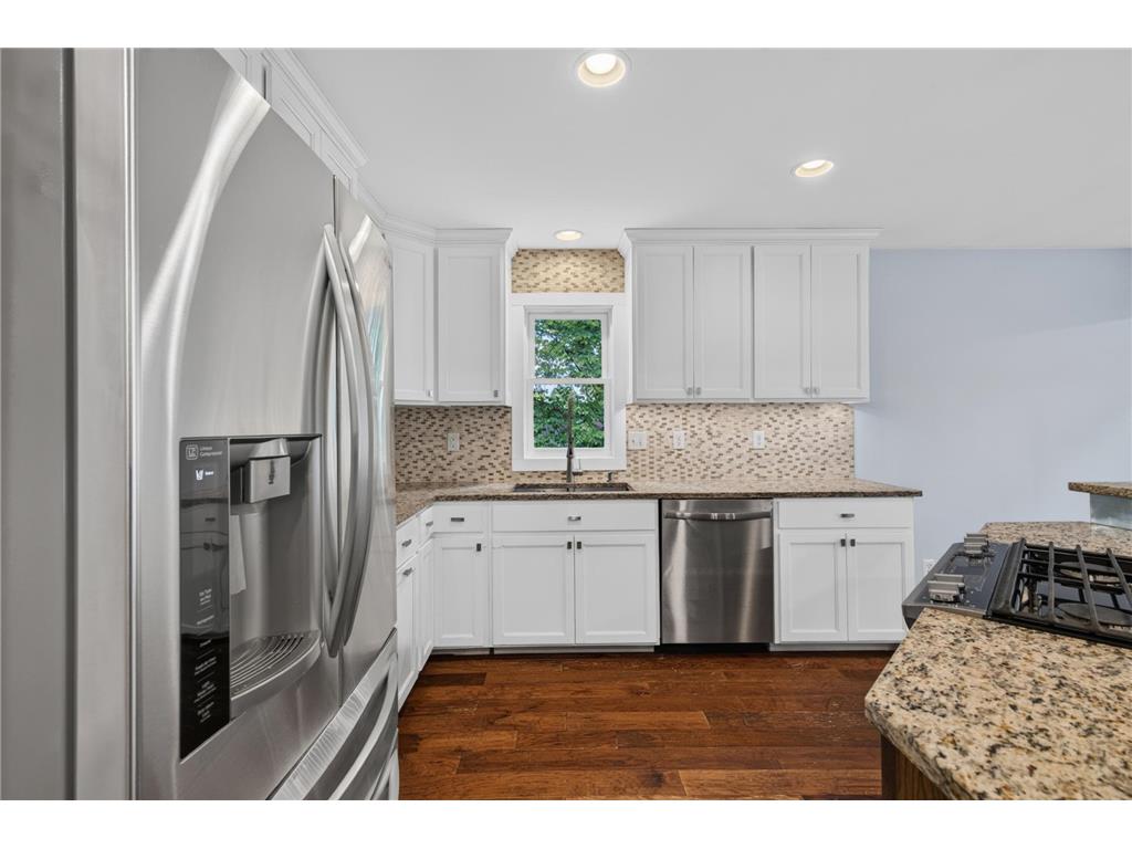 2421 4th Street White Bear Twp MN 55110 7078732 image7