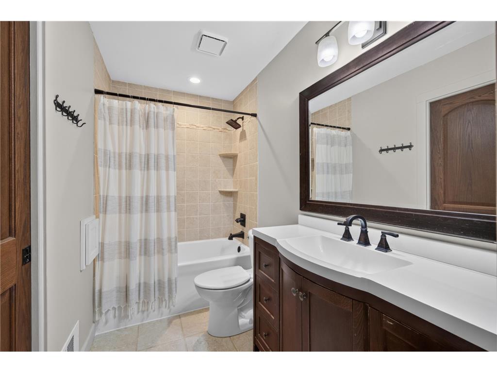 2421 4th Street White Bear Twp MN 55110 7111022 image15