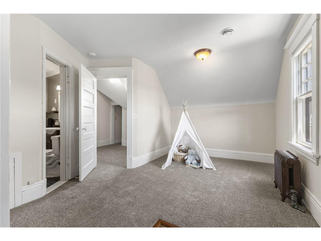2421 Girard Avenue S #3 Minneapolis MN 55405 7082192 image12