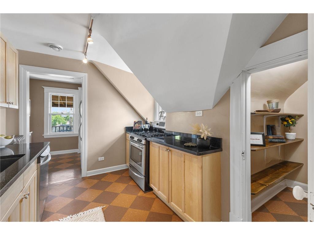 2421 Girard Avenue S #3 Minneapolis MN 55405 7082192 image6
