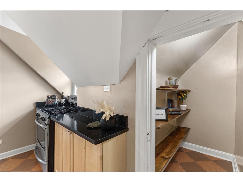 2421 Girard Avenue S #3 Minneapolis MN 55405 7082192 image7
