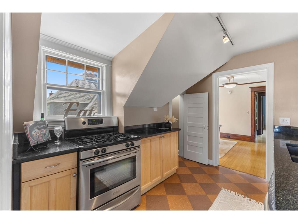 2421 Girard Avenue S #3 Minneapolis MN 55405 7082192 image9