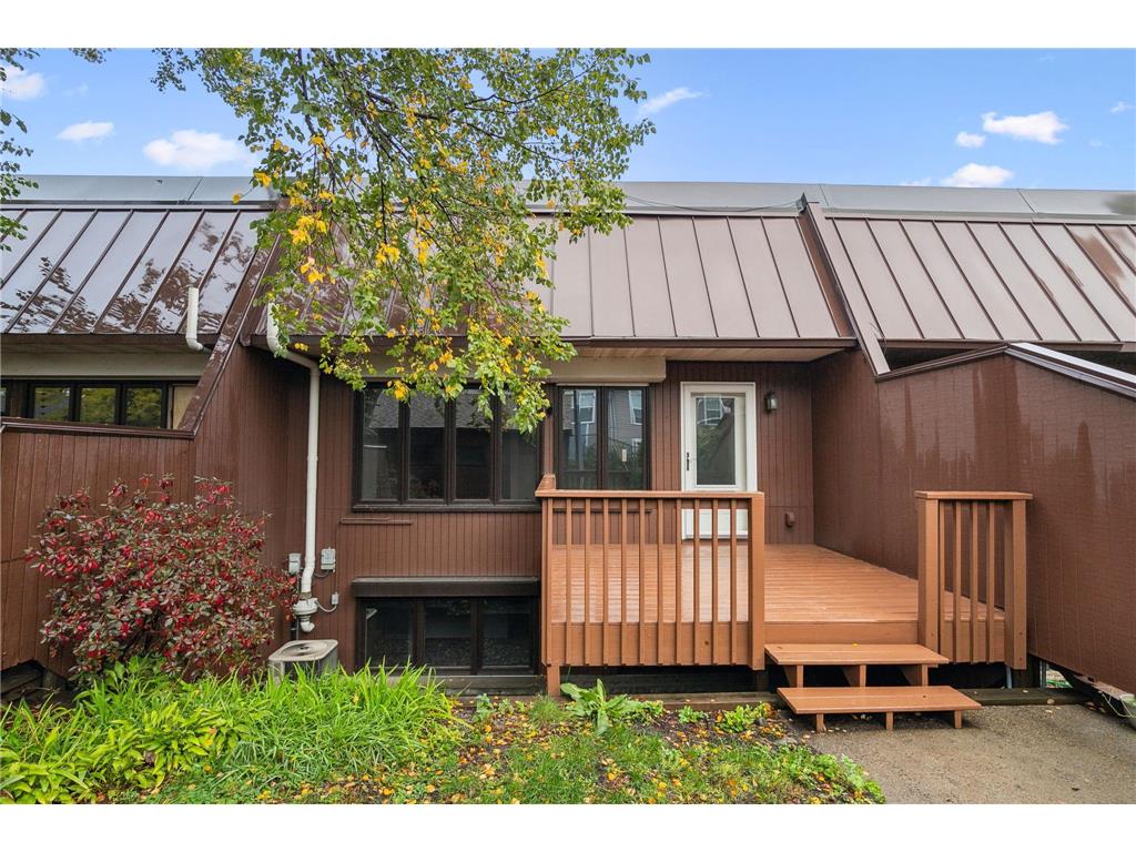 2421 S 9th Street Minneapolis MN 55406 6438188 image1